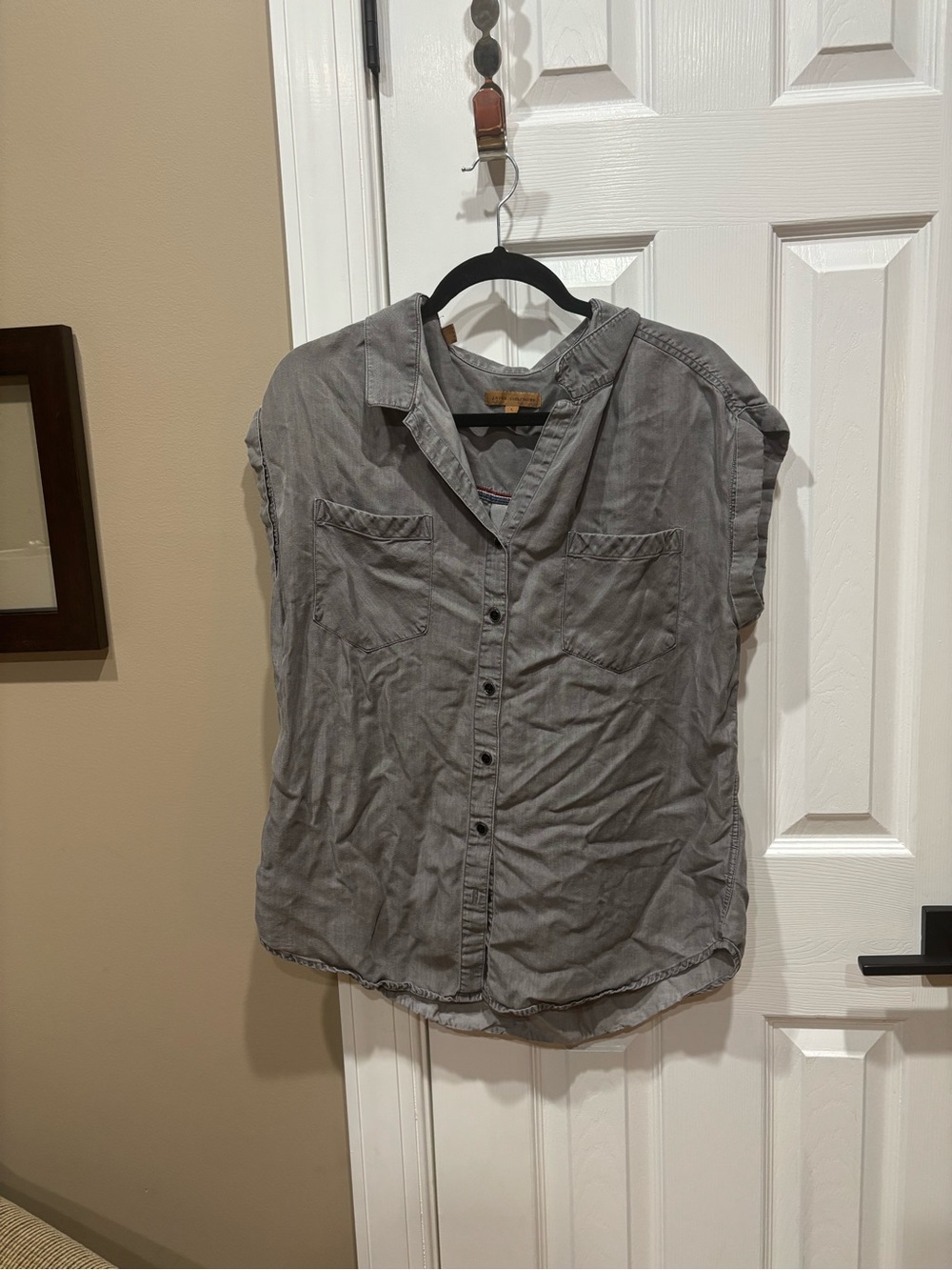 Jachs Girlfriend Gray Tencel Lyocell Short Sleeve Button-Down Shirt / Size L
